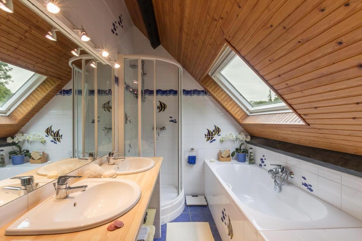 La Petite Londe Hotell Bieville-Beuville Exteriör bild